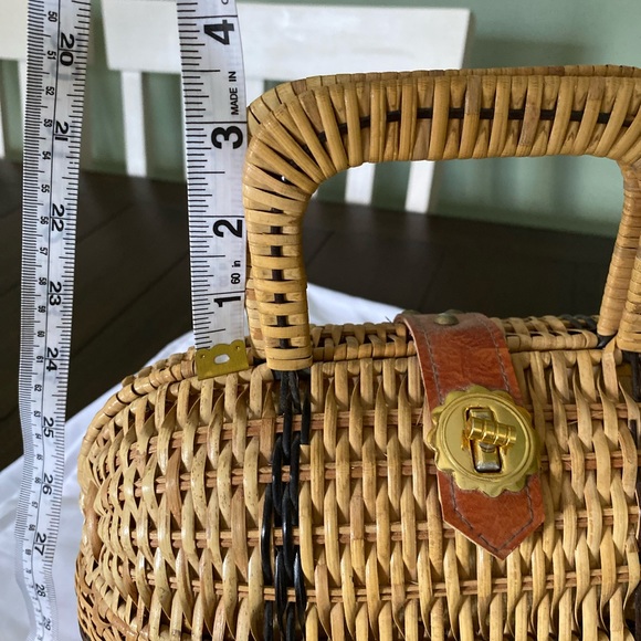 Vintage Woven WICKER BASKET BAG Box Purse w/ Woven Handle - Picture 6 of 13